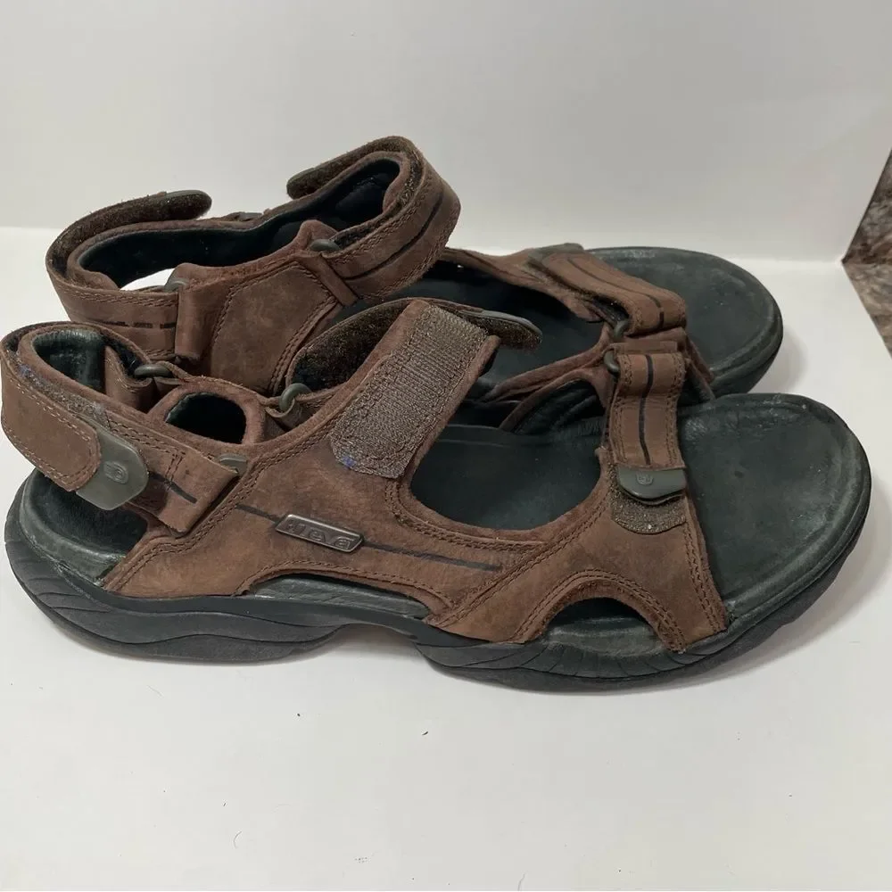 Teva Brown Velcro Outdoor Athletic Sandals